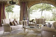 “為藝術，為工作，為美而追求。”—多年來，這是鼓勵天一美家意大利進口家