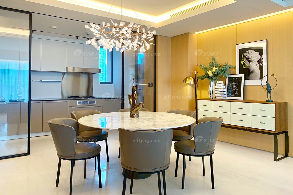 現代時尚輕奢高端別墅品牌家具餐廳皮藝旋轉餐椅CY-18A餐椅場景