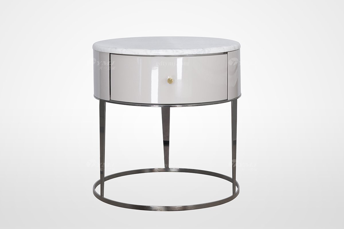 簡(jiǎn)美輕奢風(fēng)格家具高端別墅會(huì)所家具品牌時(shí)尚臥室白色+金屬床頭柜