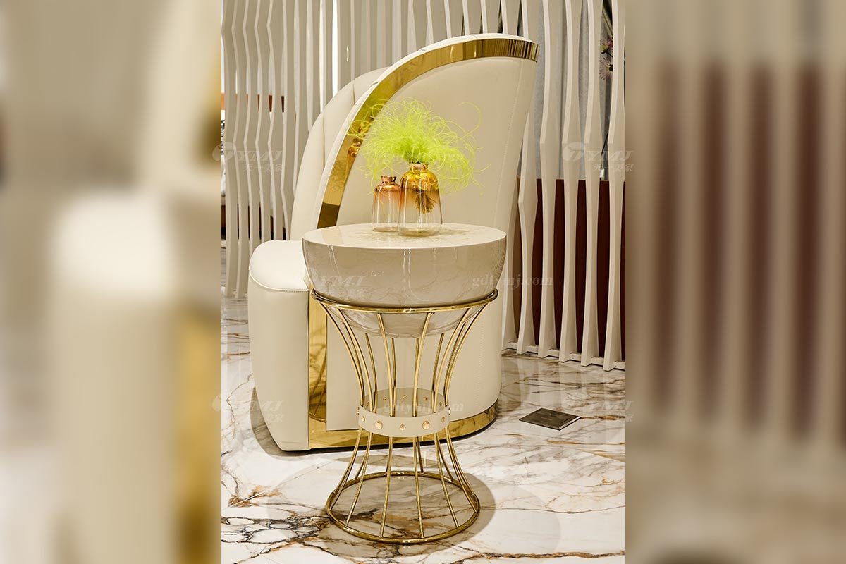 意式輕奢家具高端別墅會所大宅家用高級鈦金屬小圓幾角幾FB128H2RC場景