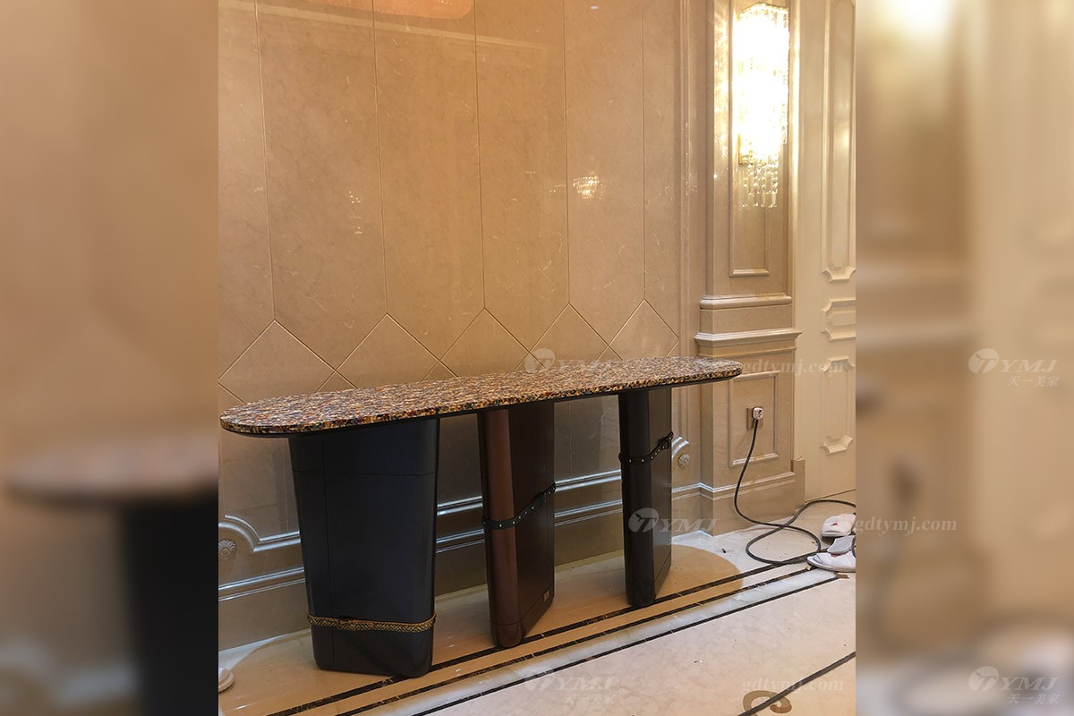 輕奢后現代玄關