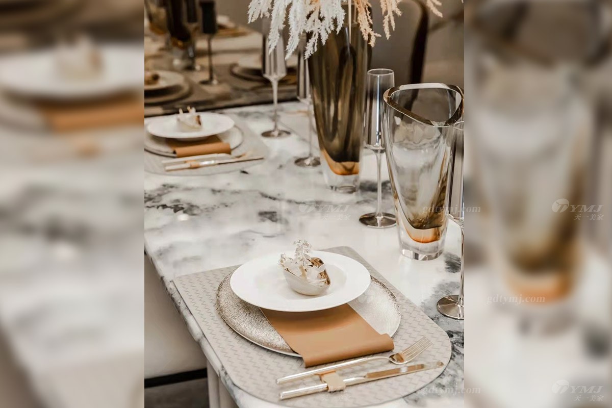 現代大理石餐桌