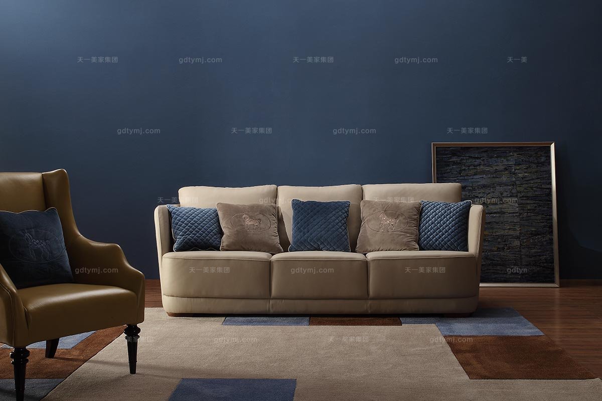 高檔四人位布藝沙發